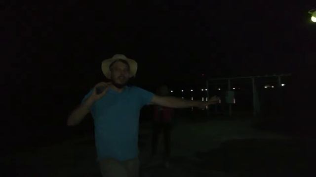 Танец в 2 часа ночи на Набережной))) смотреть онлайн