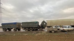 КАМАЗ оборвало маховик на трассе. Перевозка лука и пшеницы.