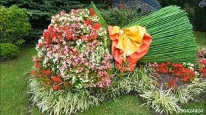 Клумба в виде БУКЕТА цветов - 12 идей. Необычные цветники. Flower bed in the form of a BOUQUET