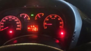 Загорелась лампа давления масла