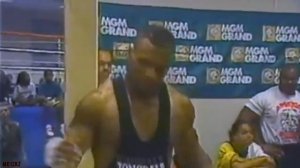 Roy Jones jr.  - cant be touched (Mike Tyson)