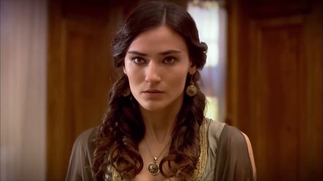 Süleyman, Geceyi İbrahim'in Sarayında Geçirdi | Muhteşem Yüzyıl смотреть онлайн