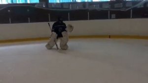Тренировка Хоккейного Вратаря.Скольжение на щитках.Goalie School