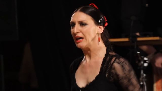 Madre Victoria - Романс и Фламенко смотреть онлайн