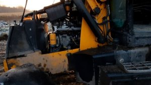 JCB 3 CX  (прихватило топливный фильт )