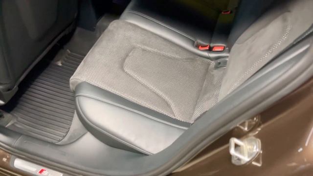 AUDI A4 Quattro 2015 год. смотреть онлайн