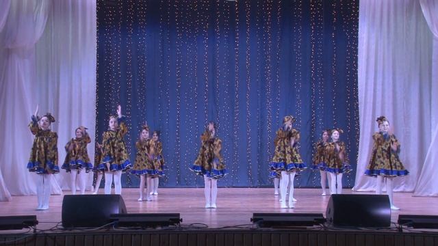 "Ягодка малинка" народный стилизованный танец