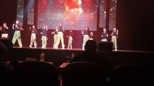 Тренд "падали но поднимались"