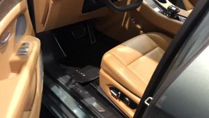 Новый AITO M5 - китайский Porsche Macan?