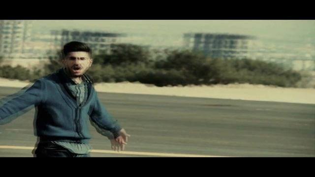 Emre Taşkın - Berat Bolat - Mehmet Altundağ Ft. Sondarbe -- Hiç Olmadan Git (official Video) смотреть онлайн