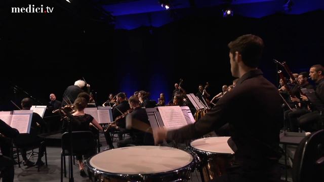 Kirill Gerstein with Sir Simon Rattle perform Schumann's Piano Concerto in A minor at the VF 2022