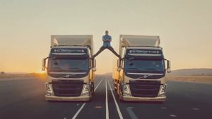 Жан Клод Ван Дамм реклама Volvo Trucks | Шпагат в движении!