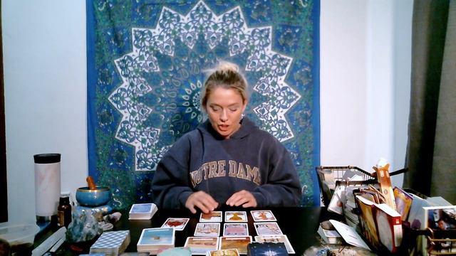 AQUARIUS ♒️ MAY MONTHLY TAROT READING🔮DON'T REST TOO LONG🌟 смотреть онлайн