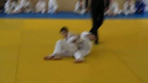 Бросок ипон дзюдо