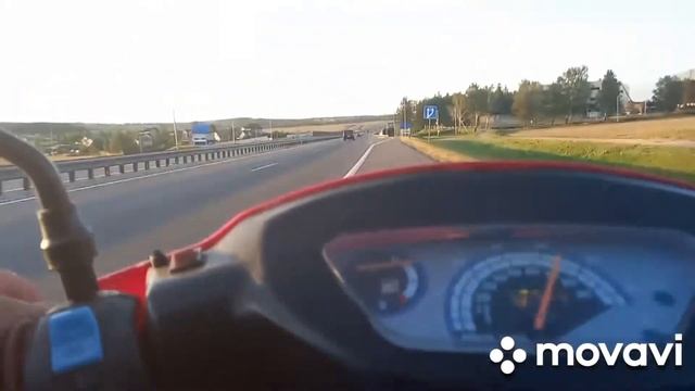 Поездка на скутере с Минска на дачу в дваём.Растояние примерно 40км смотреть онлайн
