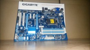 Gigabyte GA-H77-DS3H Unboxing