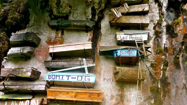 САМЫЕ НЕОБЫЧНЫЕ ПОХОРОНЫ В МИРЕ [ТОП 10] смотреть онлайн