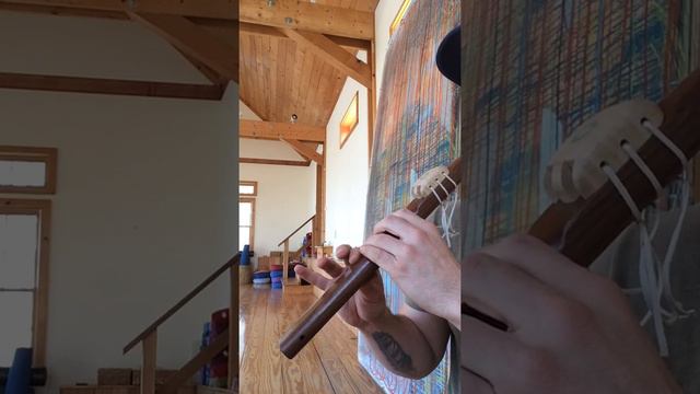 black Walnut drone FLUTE! Key of C смотреть онлайн