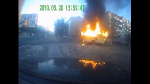 Сгорел автобус в Краснокаменске 14 июня