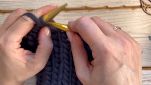 Шапка из толстой пряжи спицами МК| Мастер-Класс шапка из перуанской шерсти  | Шапка за 2 часа #мк