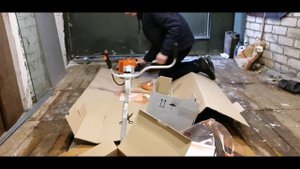 Распаковка и первый пуск STIHL FS 450.