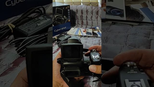 SONY DSC-R1 смотреть онлайн