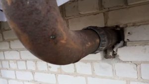 Буржуйка чугунная пов 57,установка дымохода, часть 2