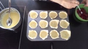 СЛОЙКИ / КОРЗИНКИ с ягодами и ванильным кремом