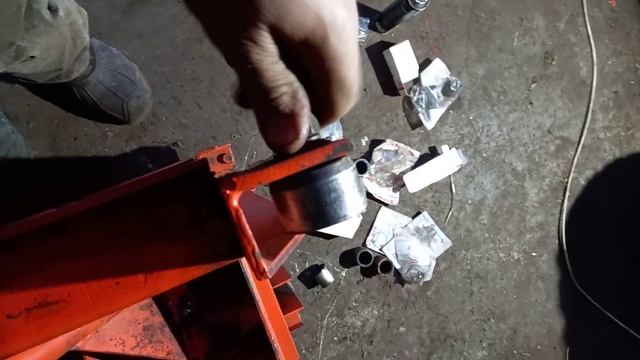 Пресс подборщик Сипма! Диагностика и ремонт пресс камеры и поршня. Часть 7. смотреть онлайн