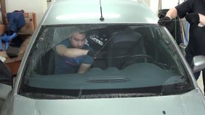 Замена лобового стекла на Ford Mondeo в Казани.