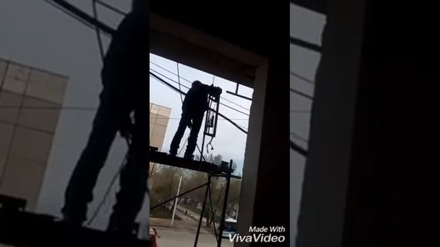 Как бурить потолок смотреть онлайн