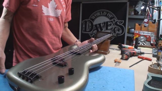 Broken Bass Guitars Part 1 смотреть онлайн