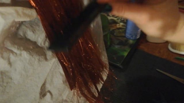 АСМР ПАРИКМАХЕР (КРУПНЫЙ ПЛАН). ЗВУКИ НОЖНИЦ. ТРИГГЕРЫ ДЛЯ СНА /ASMR HAIRDRESSER.SOUNDS OF SCISSORS