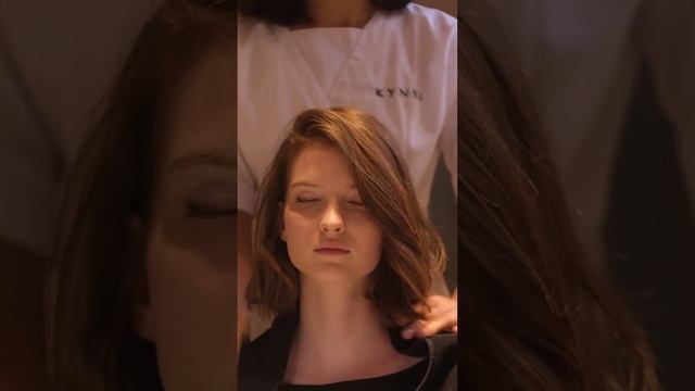 Маникюр-уход в KYNSI на косметике Comfort Zone смотреть онлайн