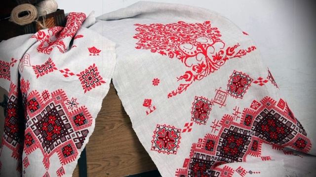 История Бело-Красно-Белого Флага с Протестов в Беларуси смотреть онлайн