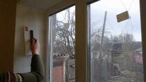 Как сделать откосы за копейки - используем остатки жидких обоев