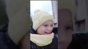 первый раз в этом году выпало много снега.