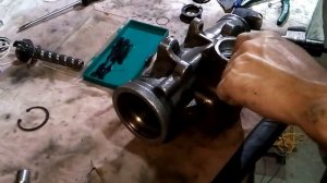 Ремонт рулевого редуктора Jeep ZJ - заколачиваем требуху