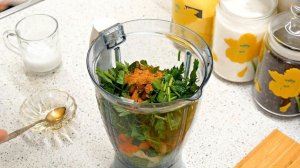 258. Фруктово-овощной смузи из сельдерея, моркови и банана