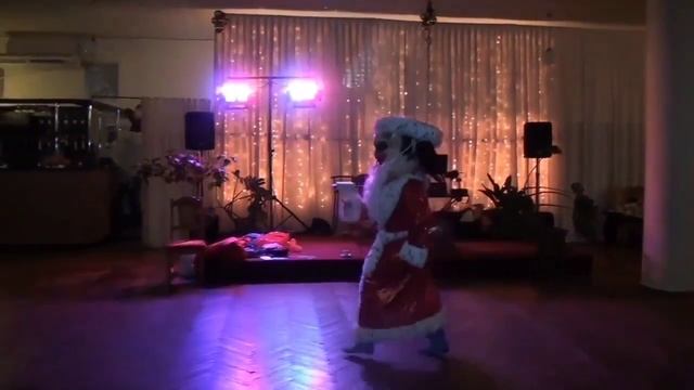 Заказ Деда Мороза от шоу BadToys на Новый год 2024. Шоу кукол на Новый год. смотреть онлайн