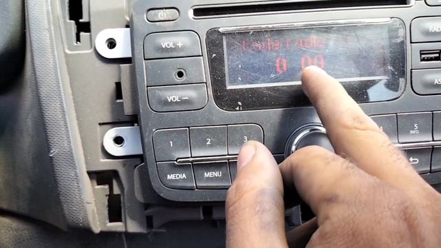 طريقة سهلة لإستخراج كود راديو للسيارات رونو و داسيا code Renault et Dacia смотреть онлайн