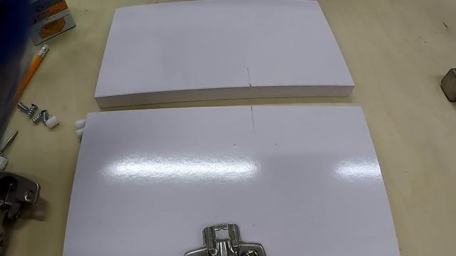 Врезка мебельной петли с помощью ручного фрезера.