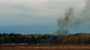 Вертолет тушит пожар. Обнинск белорусский квартал учения.