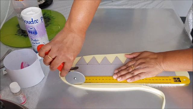 Golden Crown Cake Topper - Fondant Crown Tutorial in Tamil - Fondant Cake Decorating in Tamil