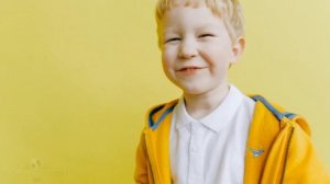 Умоляя о помощи, малыш позвонил в скорую. Приехали на вызов, потеряли дар речи