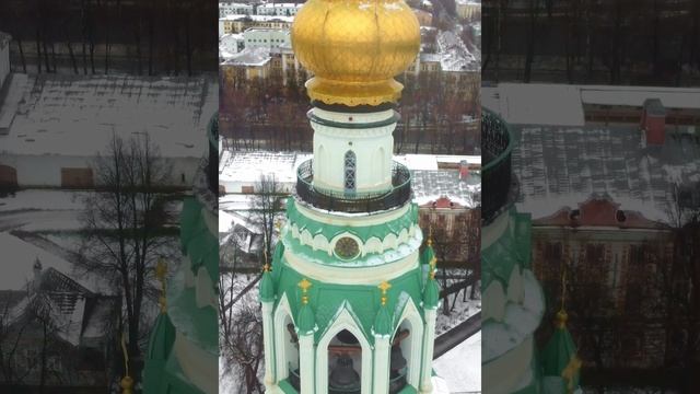 Вологда / Вологодский Кремль / Колокольня Софийского собора       Vologda / Vologda Kremlin