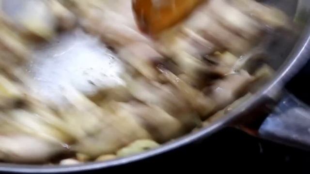 Жульен с курицей и грибами смотреть онлайн