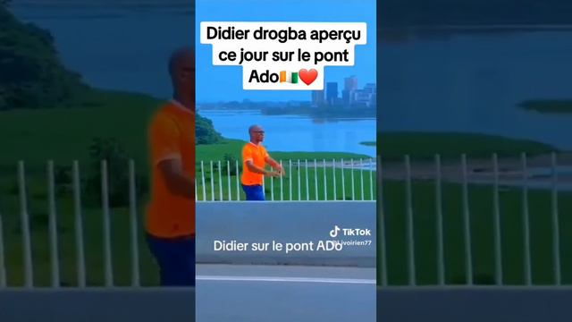 Didier Drogba aperçu sur le pont ado