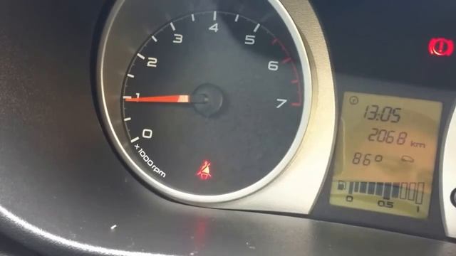 Lada Granta.Плавают обороты при включении кондиционера. смотреть онлайн