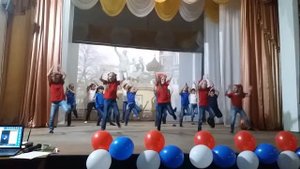 Танец " Я рисую солнце"